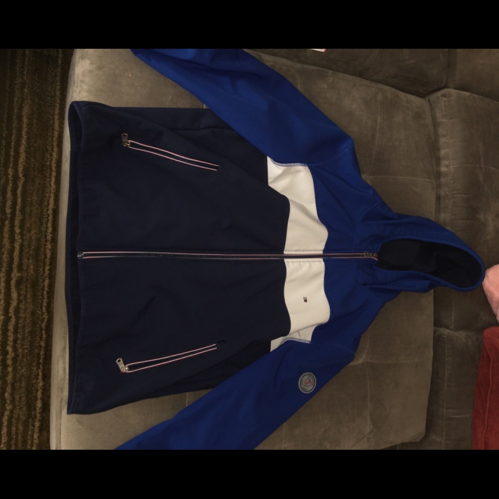A tommy hilfigher jacket